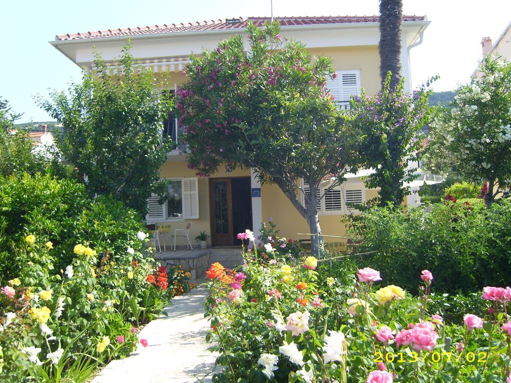 Apartments Antica Rab Town Exteriör bild