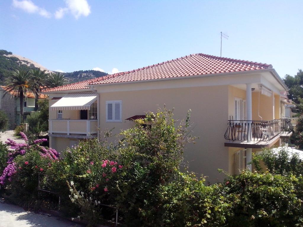 Apartments Antica Rab Town Exteriör bild